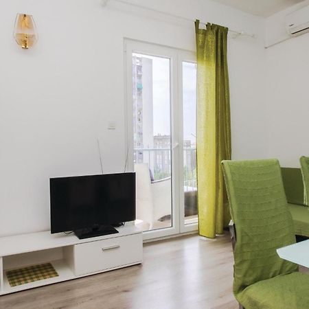 Cozy Apartment In Split With Kitchenette Exteriör bild
