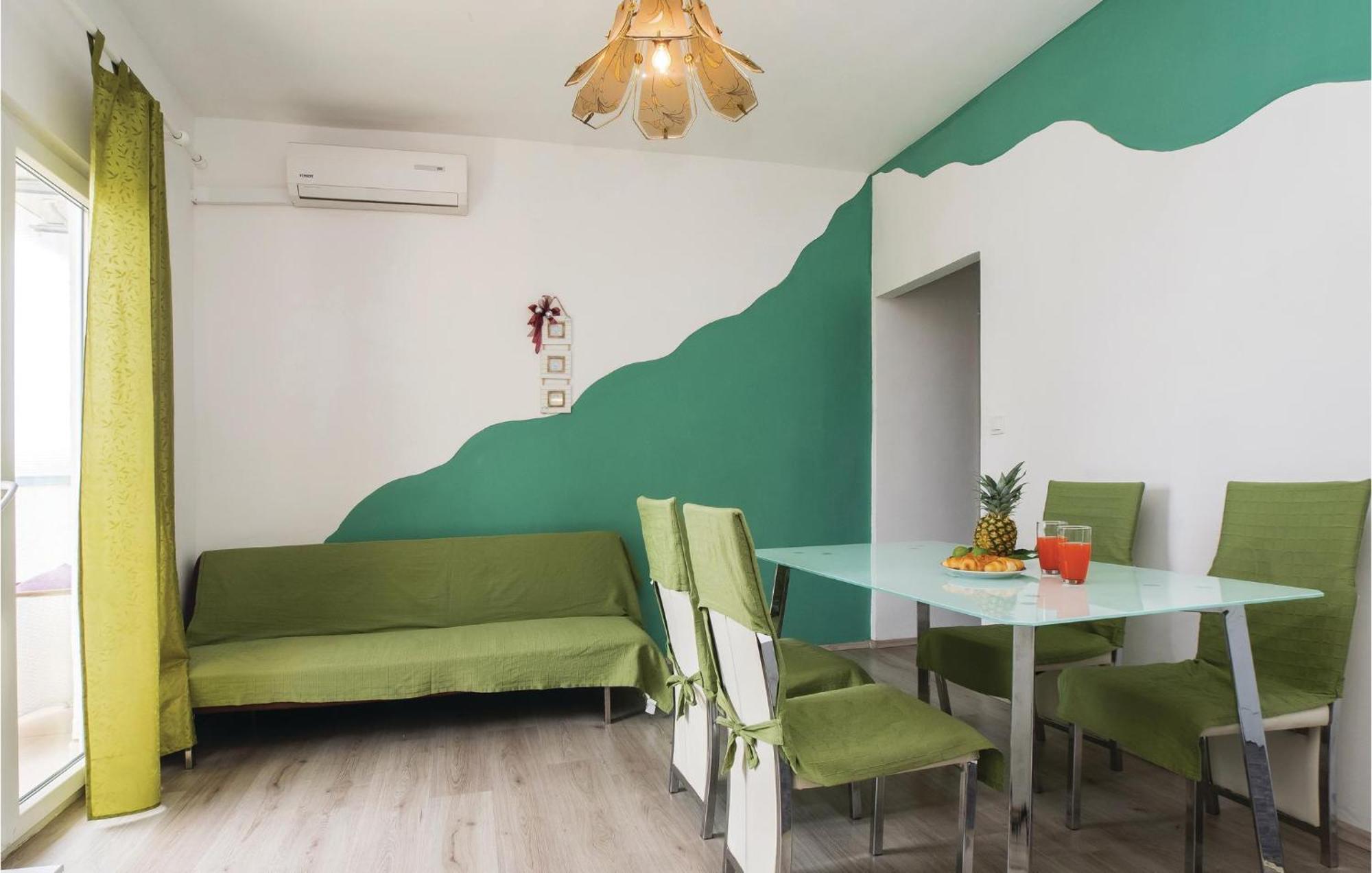 Cozy Apartment In Split With Kitchenette Exteriör bild